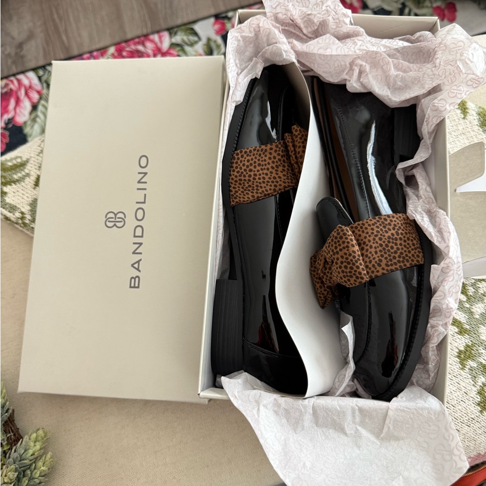 Bandolino Black Patent Loafers with Brown Leopard-Print Strap